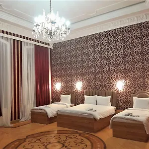 https://house-jeanne-darc.aboutbakuhotels.com