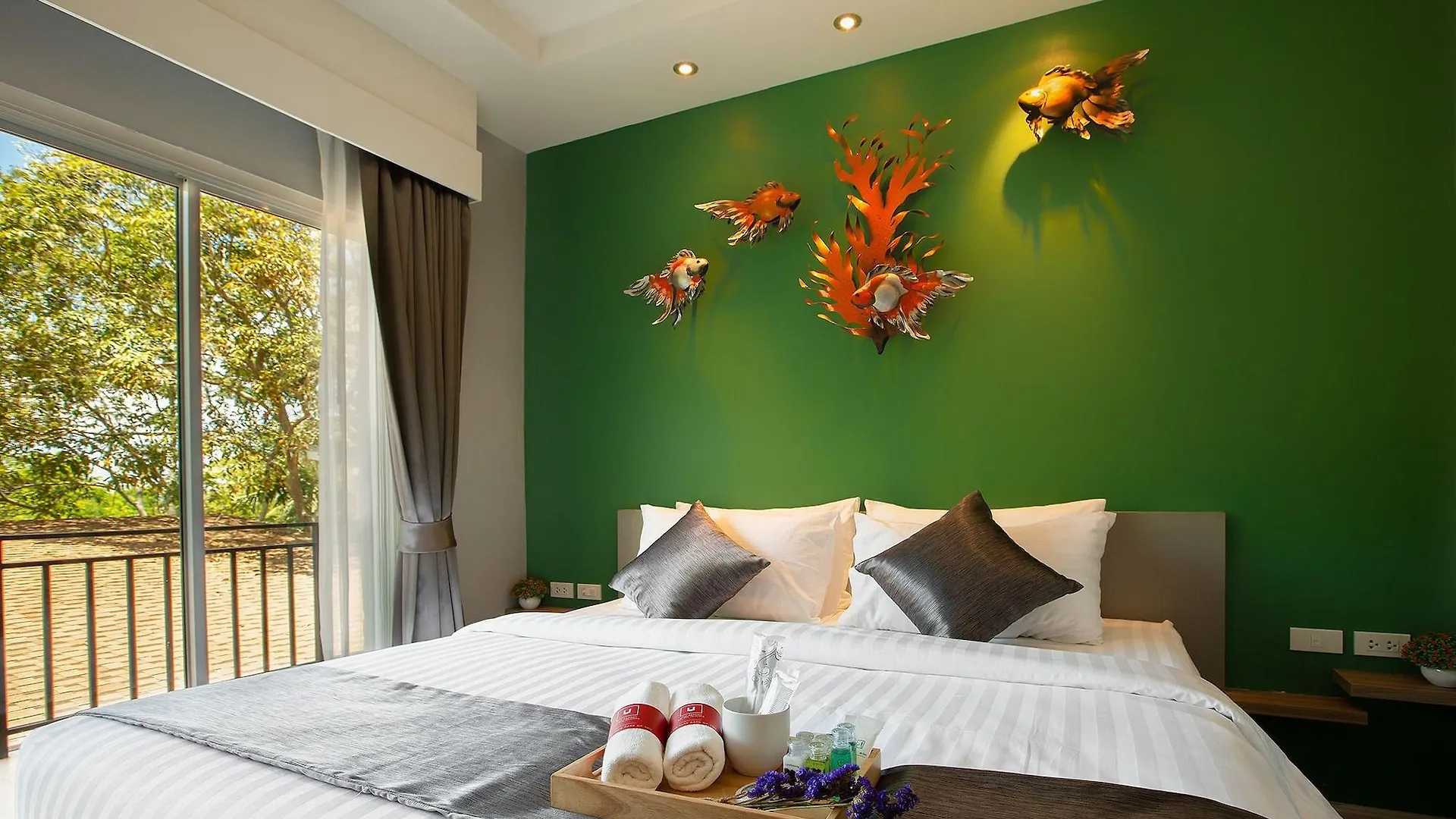 U Rip Resort Phi Phi Hotel