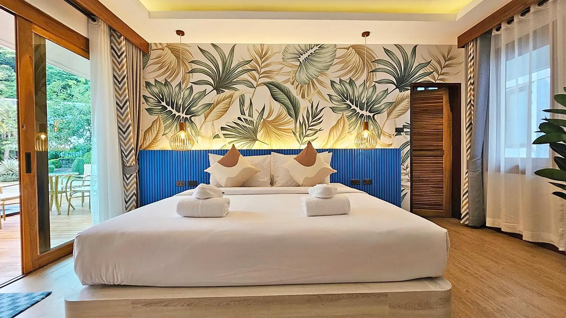 U Rip Resort Phi Phi Hotel 3*, Пхипхи