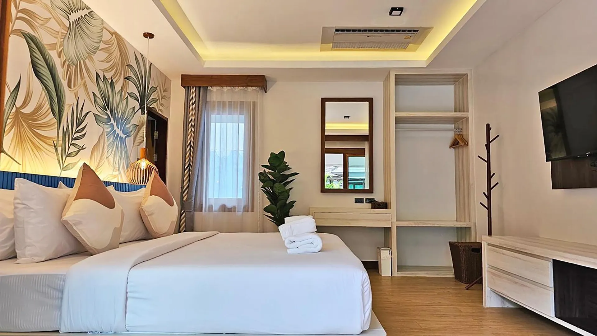 U Rip Resort Phi Phi Hotel