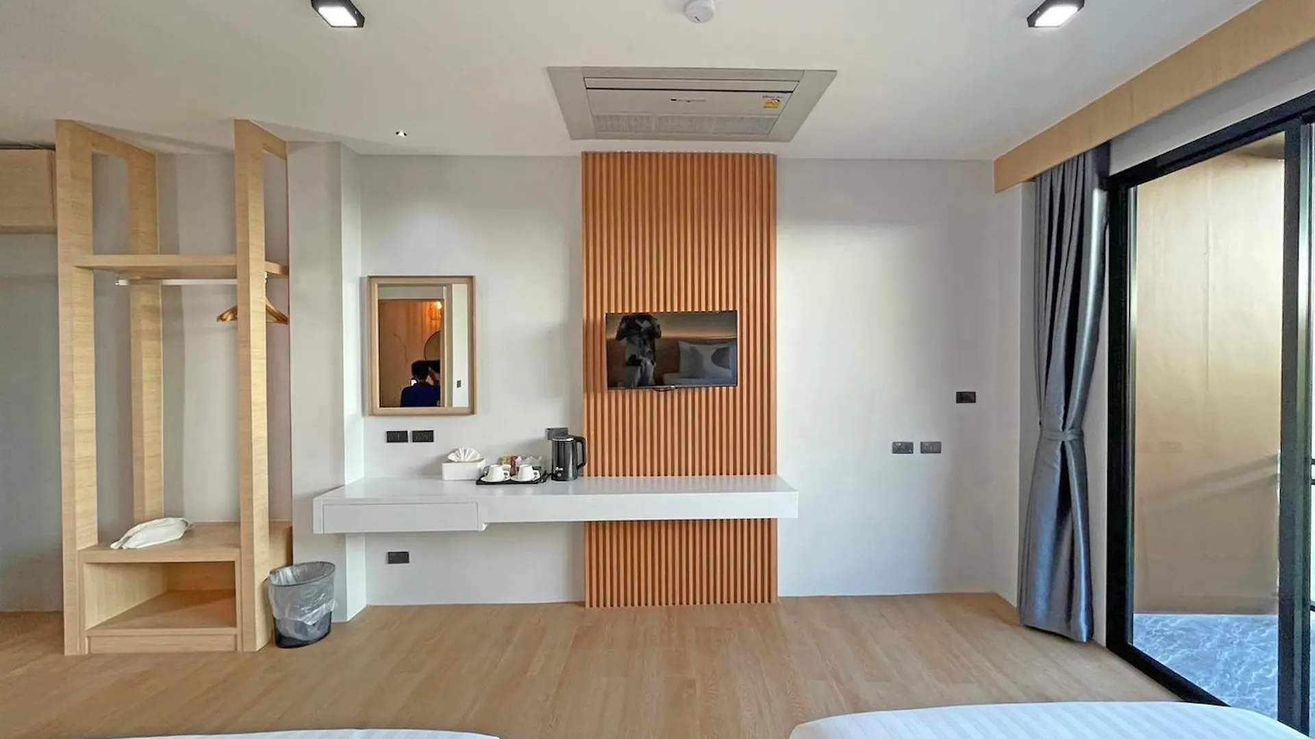 U Rip Resort Phi Phi Hotel 3*, Пхипхи Таиланд